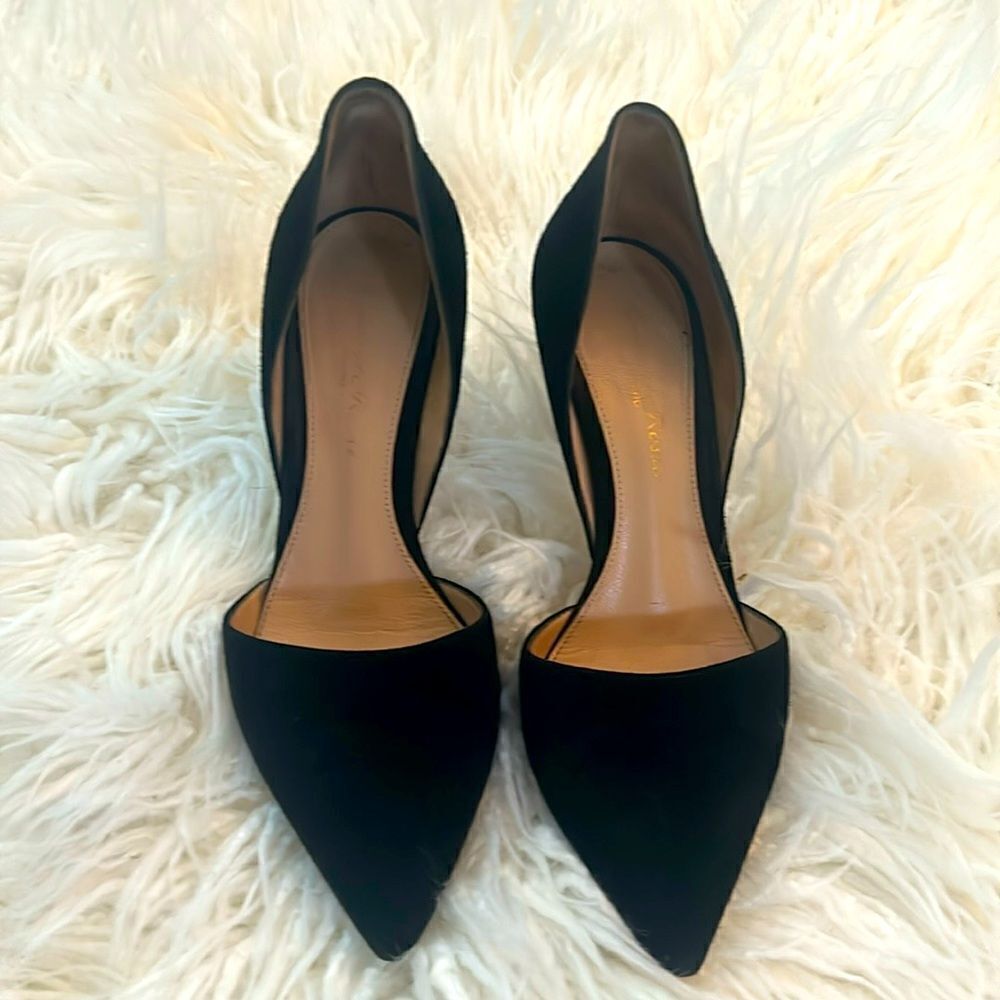 Vintage Gianvito Rossi suede pumps